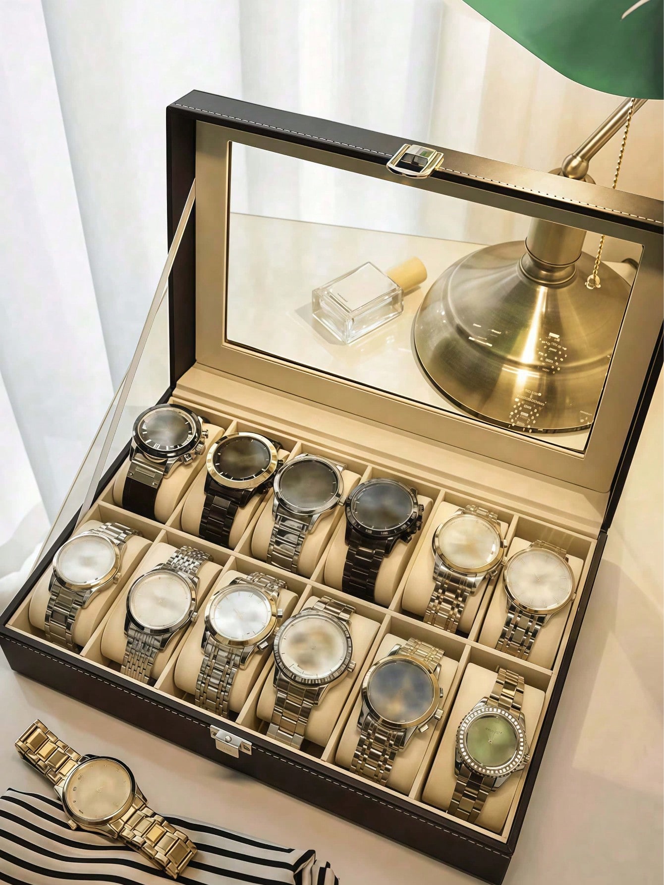 Caixa de Relógio de Couro com  - Jewels On Watches avaliação e preço