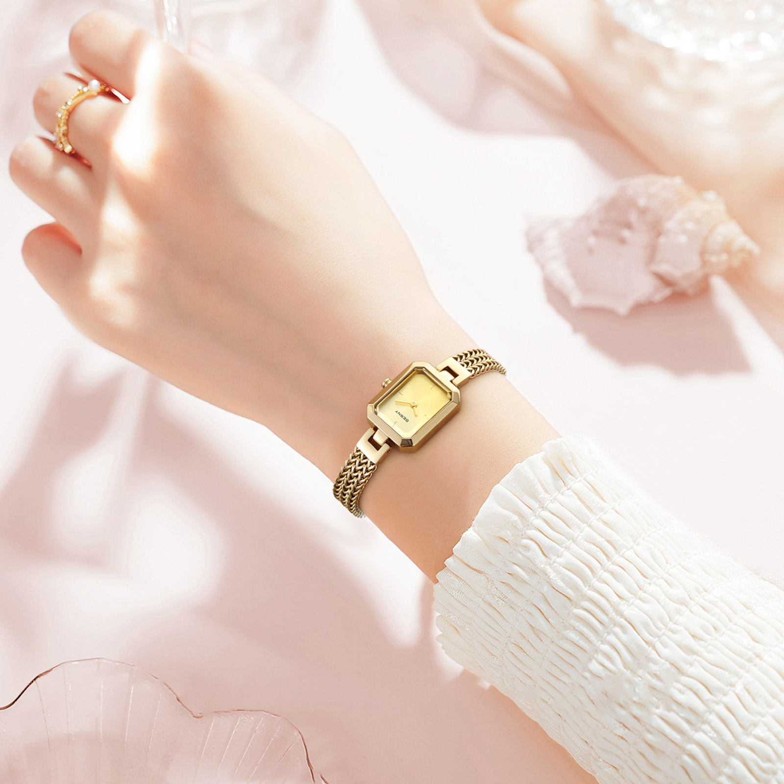 Berny-Relógio feminino de ouro - Jewels On Watches avaliação e preço